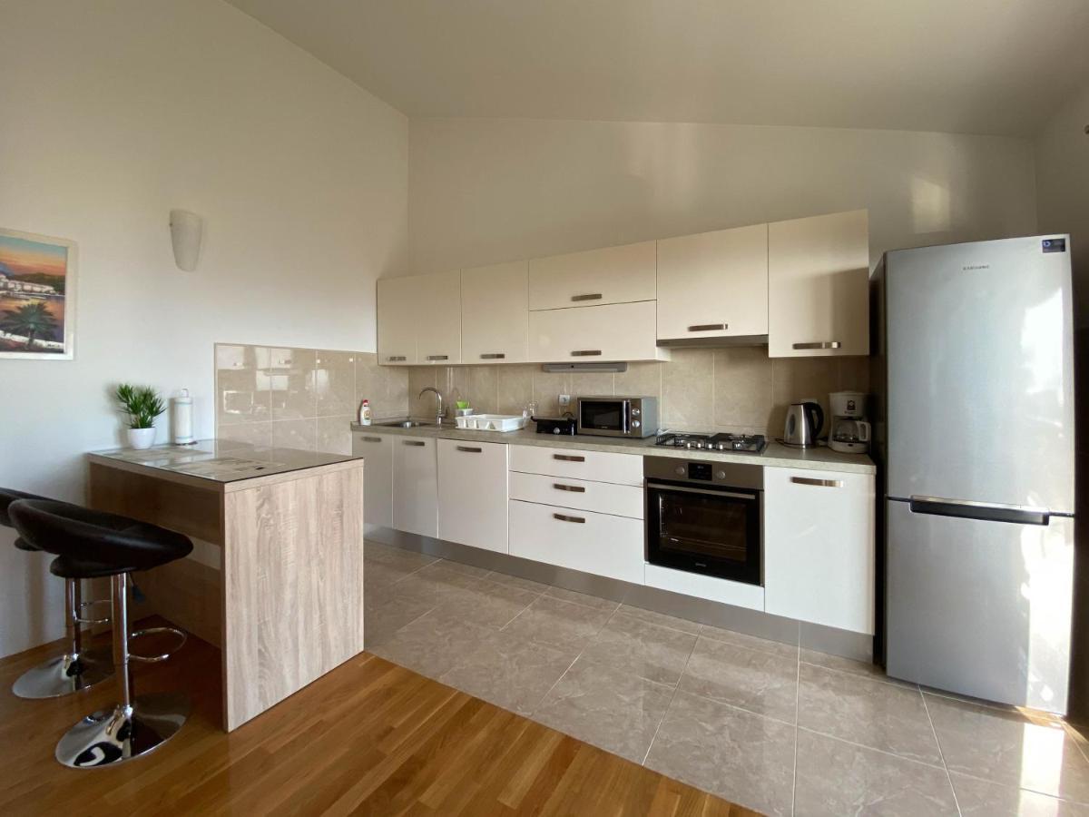 Apartman Ivan Hotel Makarska Ngoại thất bức ảnh